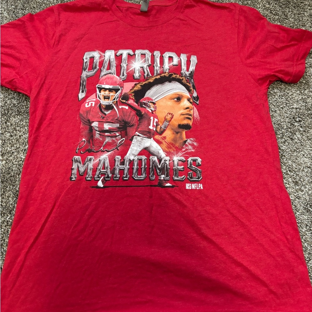 Patrick Mahomes graphic Tee